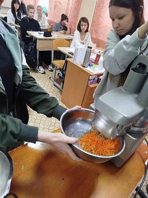 🎓 Первый шаг в профессию: как первокурсники знакомились с настоящей кухней